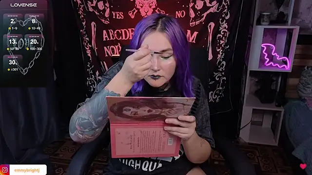 Snapshot of Emmybrightj_ chatting on 17, 9, 2025 Emmybrightj online show from 17, 9, 2025