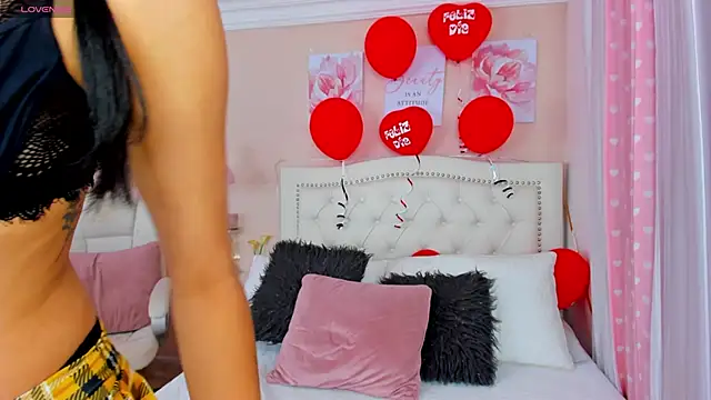 Snapshot of Ashley_Evans18 chatting on 20, 2, 2025 Ashley Evans18 online show from 20, 2, 2025