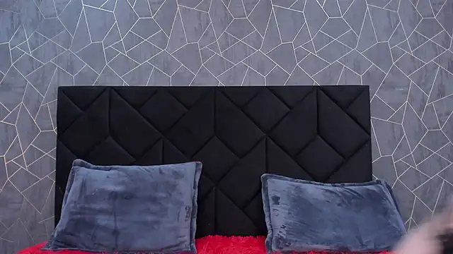 Snapshot of NicoleJonss chatting on 8, 3, 2025 NicoleJonss online show from 8, 3, 2025