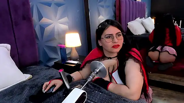 NicoleJonss online show from 28, 4, 2026