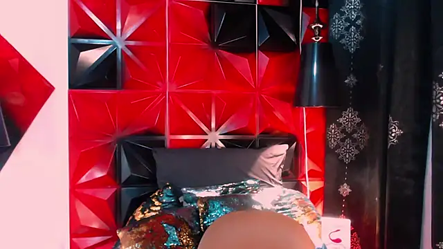 Emili Roux online show from 16, 2, 2025