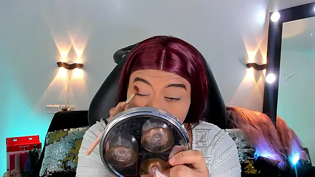 Emili Roux online show from 26, 4, 2026