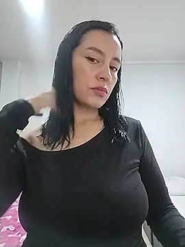 hailey85 online show from 17, 7, 2026