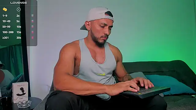 maximusclark1 online show from 25, 2, 2025