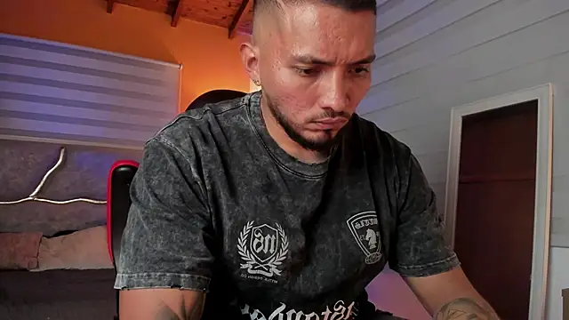 maximusclark1 online show from 24, 3, 2026