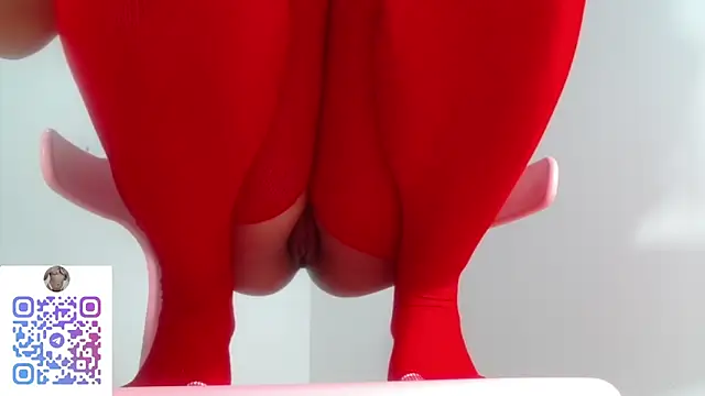 Full Fist online show from 21, 12, 2025