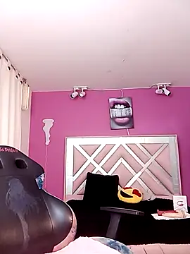 Naiara Sex  online show from 29, 12, 2024