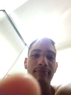 Snapshot of jose5320_20 chatting on 4, 11, 2025 jose5320 20 online show from 4, 11, 2025