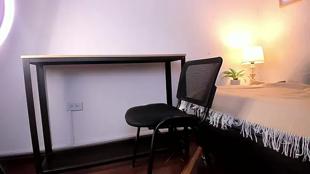 Caroline dh online show from 20, 3, 2026