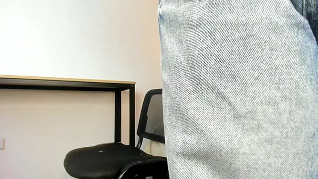 Caroline dh online show from 1, 4, 2026