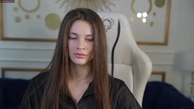 Julia  Star  online show from 21, 2, 2025