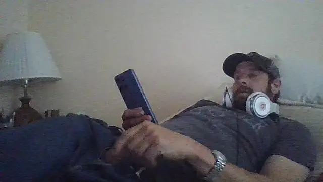 axelongshaft69 online show from 15, 5, 2026