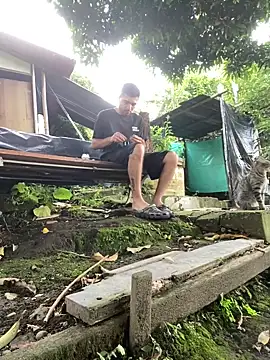 Jestebanano online show from 2, 10, 2025