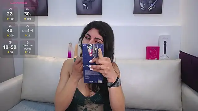 Melodi Roux online show from 3, 10, 2025