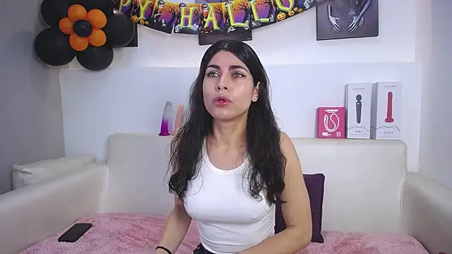 Melodi Roux online show from 4, 11, 2025