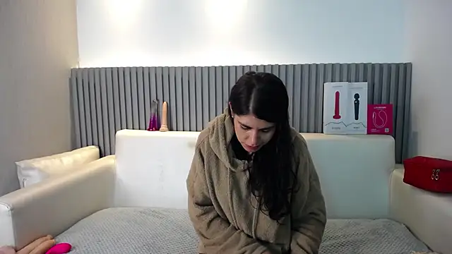 Melodi Roux online show from 25, 4, 2026