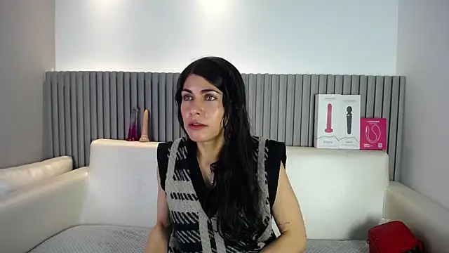 Melodi Roux online show from 25, 4, 2026