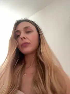 Sophie Enzo online show from 20, 1, 2025