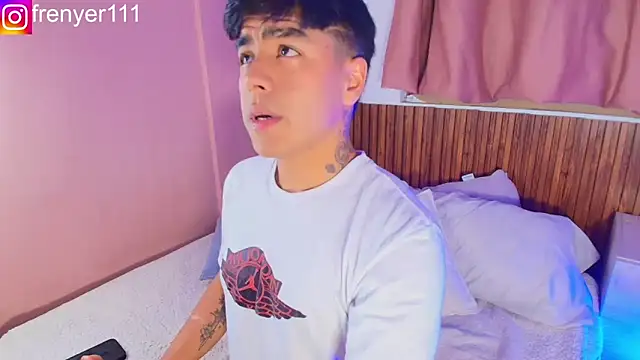 Snapshot of kiing_azahell chatting on 7, 2, 2026 kiing azahell online show from 7, 2, 2026