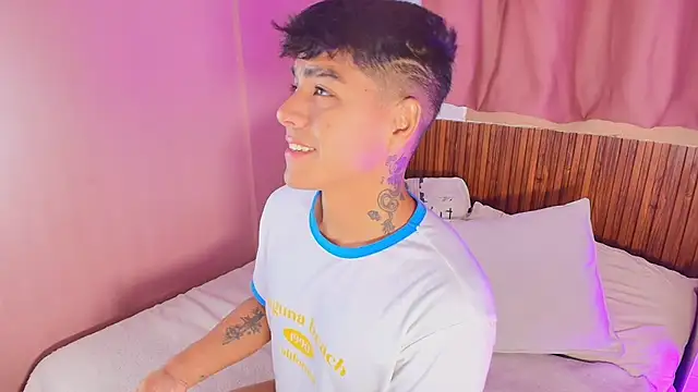 Snapshot of kiing_azahell chatting on 11, 3, 2026 kiing azahell online show from 11, 3, 2026