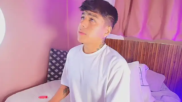 Snapshot of kiing_azahell chatting on 17, 3, 2026 kiing azahell online show from 17, 3, 2026