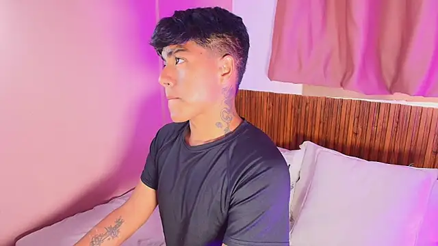 Snapshot of kiing_azahell chatting on 28, 3, 2026 kiing azahell online show from 28, 3, 2026