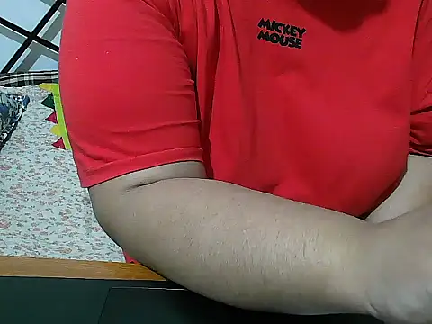 Snapshot of Queen_of_boobs01 chatting on 30, 1, 2025 Queen of boobs01 online show from 30, 1, 2025