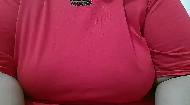 Snapshot of Queen_of_boobs01 chatting on 14, 2, 2025 Queen of boobs01 online show from 14, 2, 2025