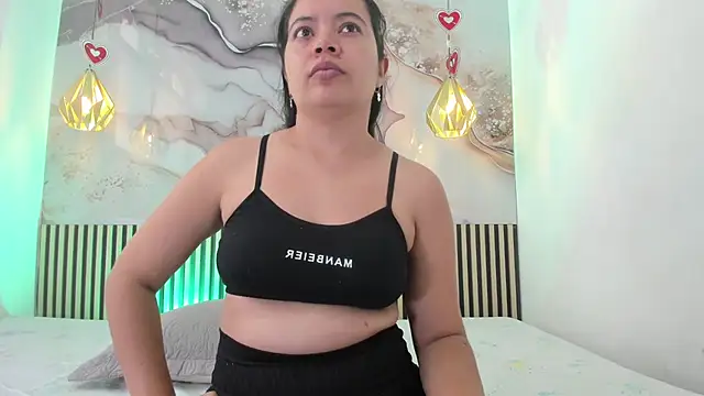 EvelynSweet1 online show from 23, 4, 2026