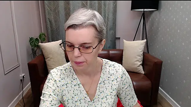 Cutie Erikaa1 online show from 18, 10, 2025