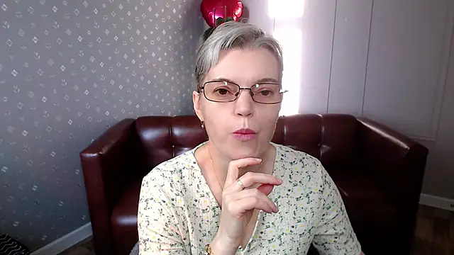 Cutie Erikaa1 online show from 24, 4, 2026