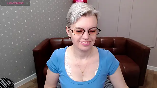 Cutie Erikaa1 online show from 28, 4, 2026