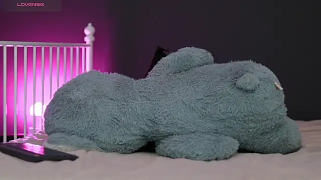 MissLilaa online show from 24, 1, 2025