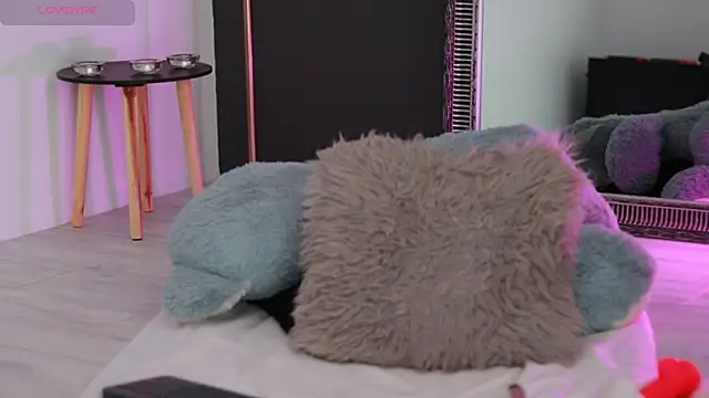 MissLilaa online show from 5, 2, 2025