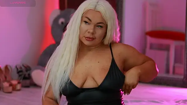 MissLilaa online show from 14, 3, 2025