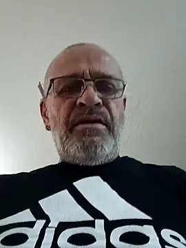 geilerschwanz64 online show from 16, 1, 2025