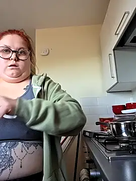 Snapshot of Tallulah-mae-xoxox chatting on 19, 9, 2025 Tallulah-mae-xoxox online show from 19, 9, 2025