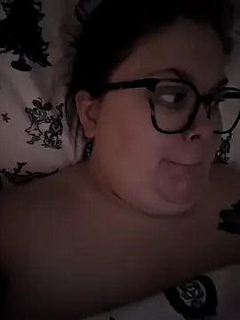 Snapshot of Tallulah-mae-xoxox chatting on 16, 11, 2025 Tallulah-mae-xoxox online show from 16, 11, 2025