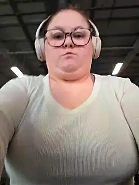 Tallulah-mae-xoxox online show from 6, 1, 2026