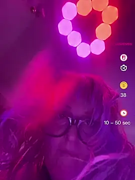 Kitty4887 online show from 28, 4, 2026