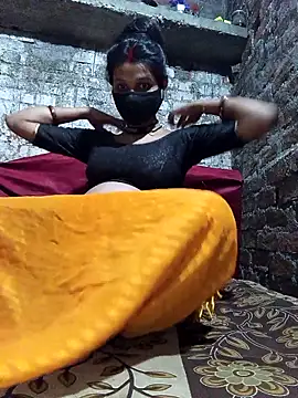 Hoty girl 143 online show from 24, 4, 2026