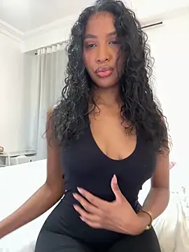 IamCrystal2 online show from 3, 6, 2026