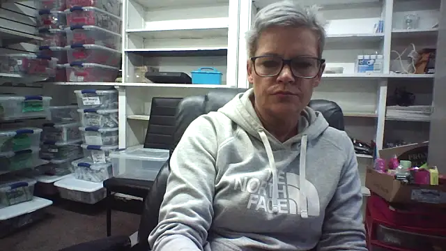 jadegilf1 online show from 15, 5, 2026
