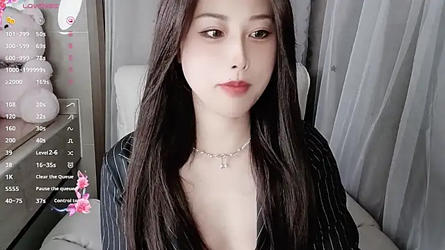 Snapshot of Blossom-666 chatting on 14, 1, 2025 Blossom-666 online show from 14, 1, 2025