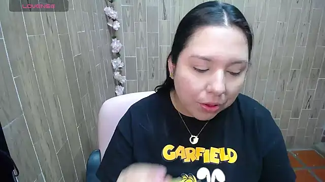 solyeria online show from 10, 9, 2025