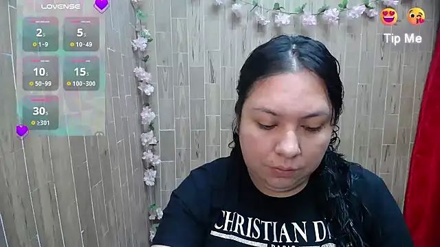 solyeria online show from 25, 3, 2026