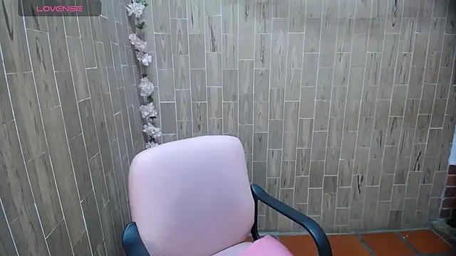 solyeria online show from 26, 4, 2026