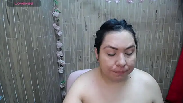 solyeria online show from 28, 4, 2026