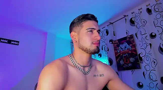 Giomar Reyes online show from 12, 12, 2024