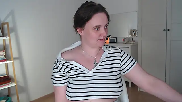 Lella Ryann  online show from 26, 7, 2026